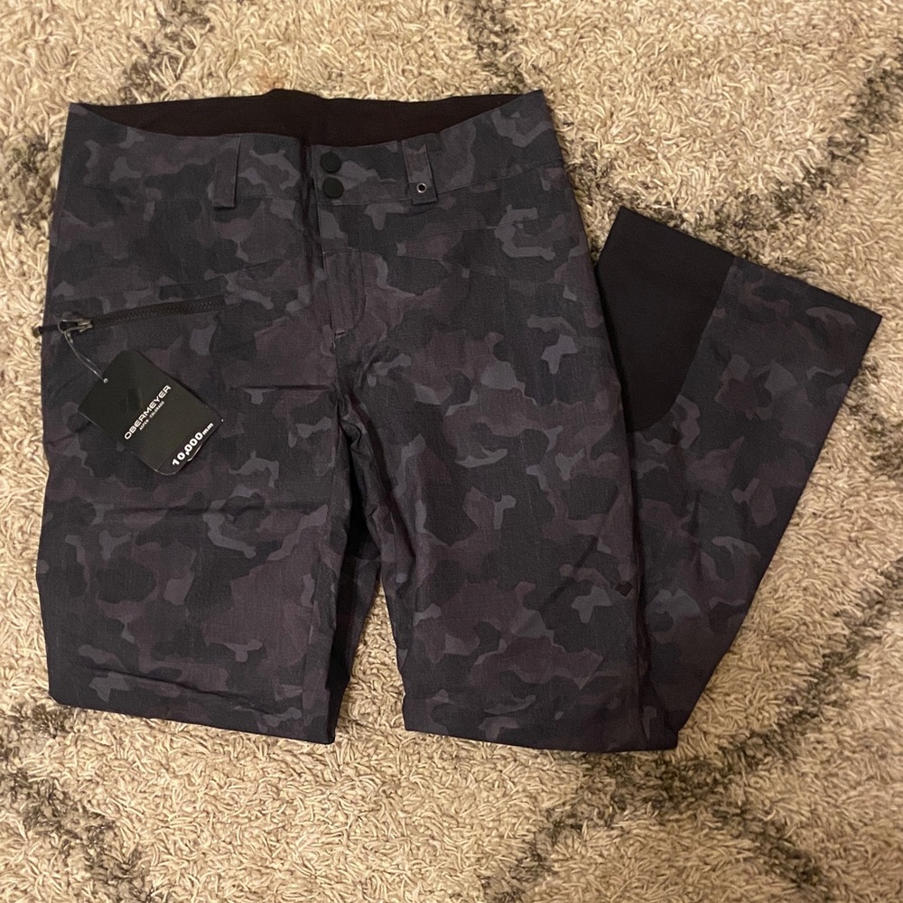 NWT Obermeyer Women’s Malta Ski Pant